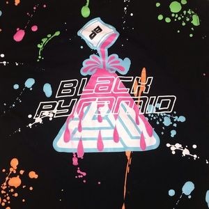 👽BLACK PYRAMID SHIRT👽